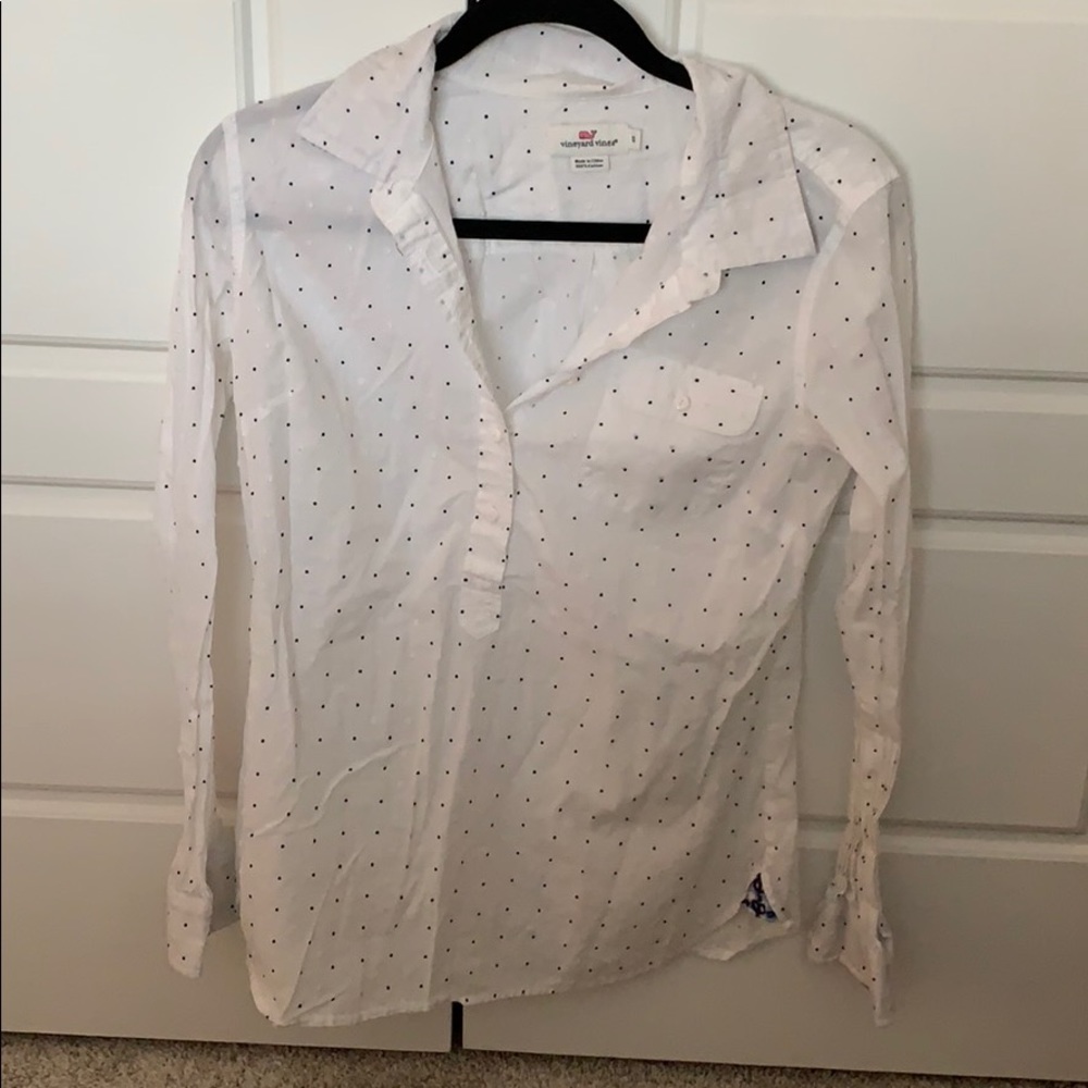 Vineyard Vines button up blouse